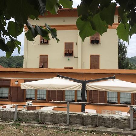 Albergo Chiara Savignone Exterior photo