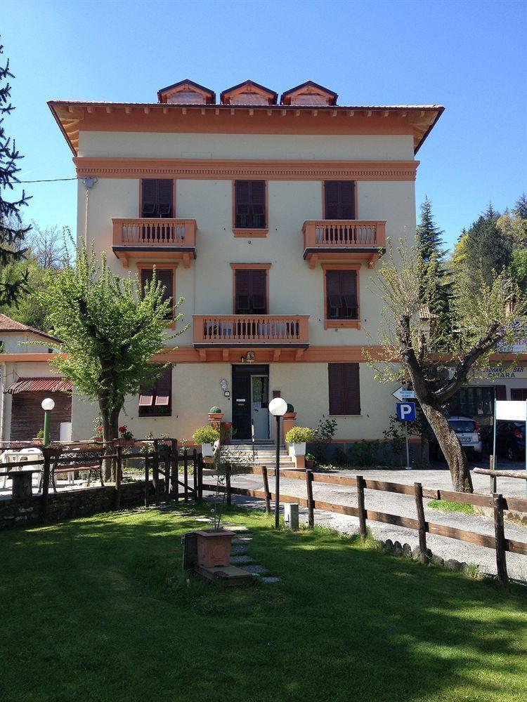 Albergo Chiara Savignone Exterior photo