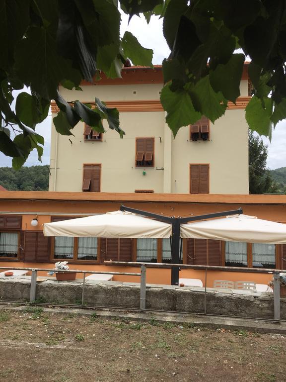 Albergo Chiara Savignone Exterior photo